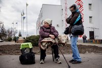 ONLINE: Rusové brání evakuacím. V Mariupolu zabili 21 tisíc lidí, tvrdí starosta
