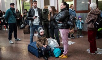Hotely a penziony se chystají na sezónu, tisíce uprchlíků se budou muset znovu stěhovat