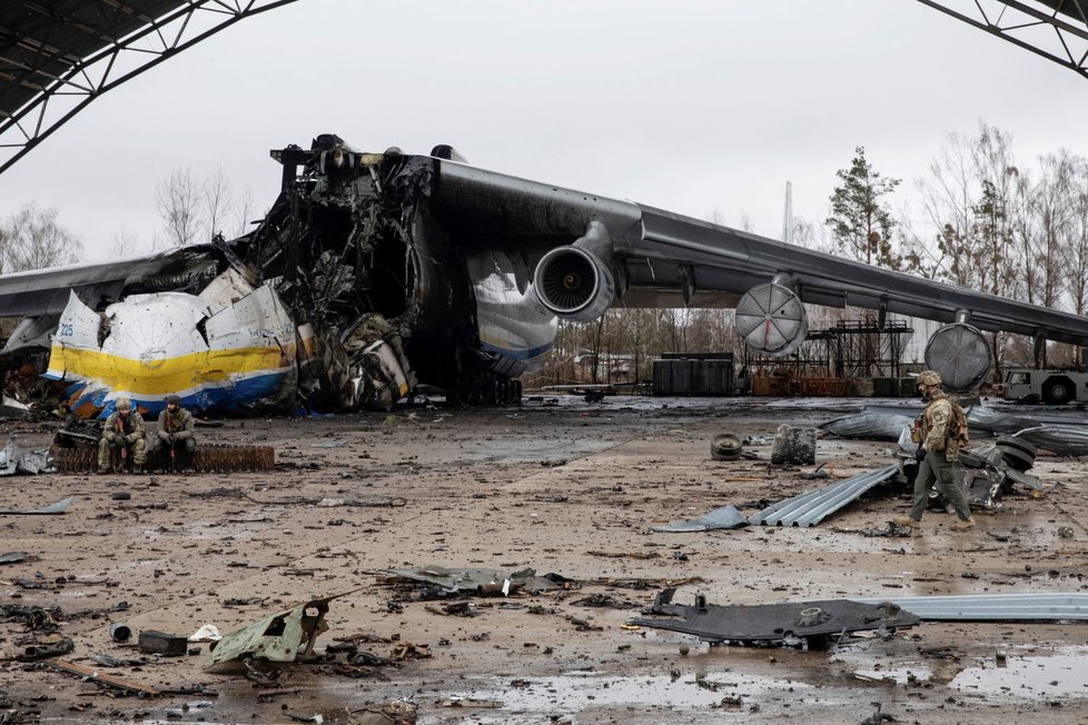 Válka na Ukrajině: Osvobozené kyjevské letiště Hostomel (2.4.2022)