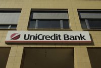 Hackeři napadli web UniCredit Bank: Heslo administrátora bylo Banka123