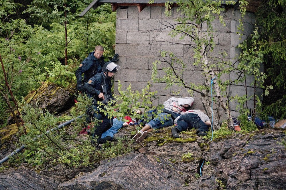 22. červenec 2011: ostrov Utøya.  77 mrtvých.