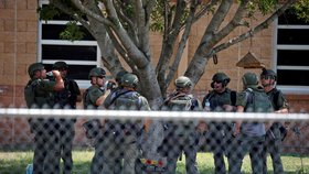 Mladík pálil na základce v Texasu: Přes dvě desítky mrtvých! Střelec (†18) byl zabit