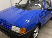 Úžasně zachovalý Fiat Uno ještě voní novotou. Za 200.000 Kč se zasekl v čase