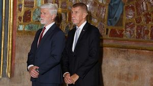 Válečná sekera zakopaná? Babiš se sešel s Pavlem! A otočka kvůli závazkům NATO Válečná sekera zakopaná? Babiš se sešel s Pavlem! A otočka kvůli závazkům NATO