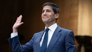 Válka na Blízkém východě tlačí na inflaci. Americký Fed reaguje zvýšením sazeb