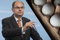 Skandál s toxickými vejci v Belgii „tutlali“. Ministr: Eurovarování selhalo