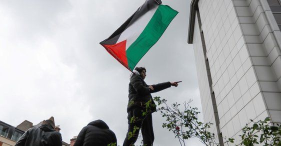 Muslimové jsou učeni nenávidět židy. Antisemitismus živený levicovými aktivisty zachvátil Evropu