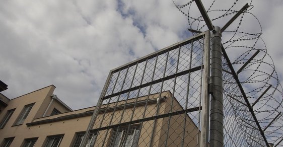 Americký dozorce z věznice Guantánamo: CIA zabíjela vězně a pak to vydávala za sebevraždy