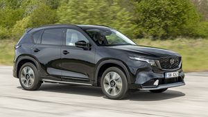 Více výkonu pro CX-5 a překvapení pro šestiválec. Mazda poodhaluje novinky