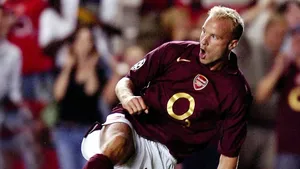 VIDEO: 6 nejkrásnějších gólů, které dal Arsenal během éry trenéra Wengera VIDEO: 6 nejkrásnějších gólů, které dal Arsenal během éry trenéra Wengera
