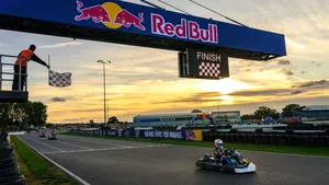 Video: Podívejte se, jak Verstappen za 35 minut předjel 100 soupeřů Video: Podívejte se, jak Verstappen za 35 minut předjel 100 soupeřů