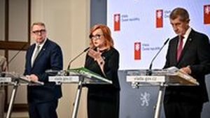 Vládní zasedání k schválení rozpočtu: Na přetřes přijdou i pohonné hmoty a kontaminovaná Šumava Vládní zasedání k schválení rozpočtu: Na přetřes přijdou i pohonné hmoty a kontaminovaná Šumava