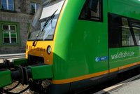 Jedna jízdenka vládne všem: V příhraničí s Bavorskem bude platit na autobus i vlak