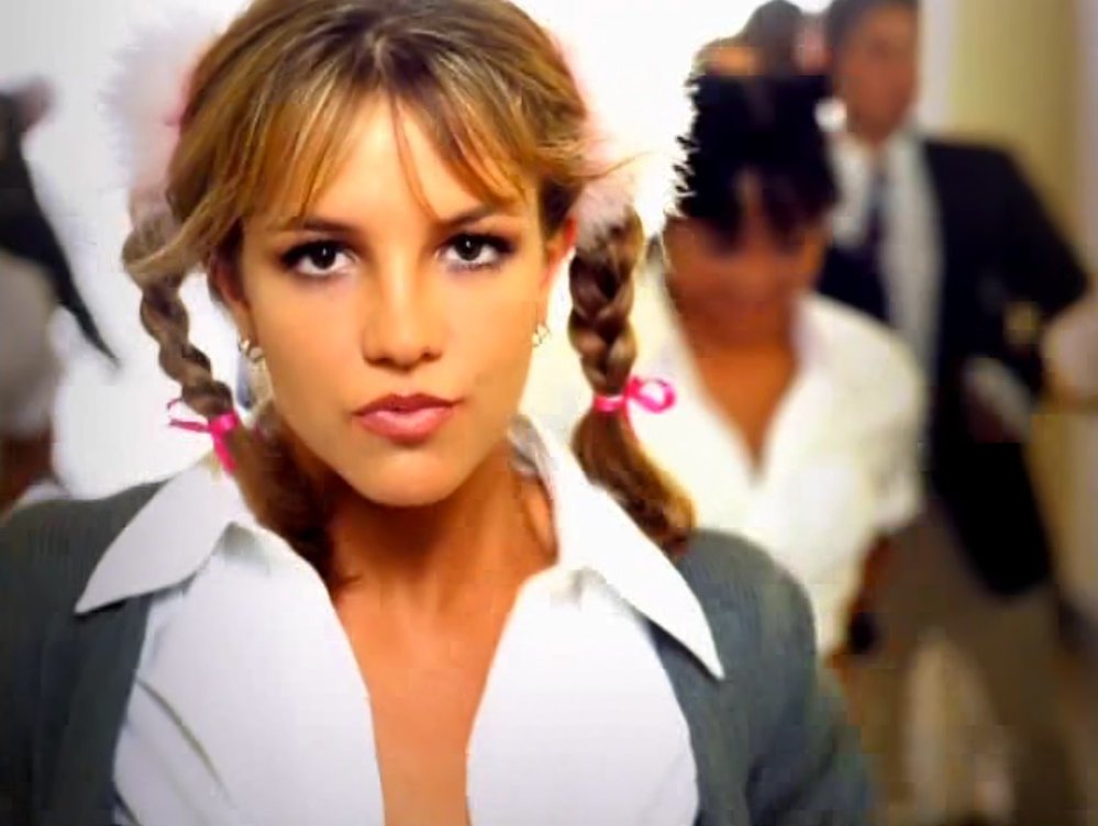 1998: Dva copánky (Britney Spears)