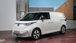 Volkswagen prodloužil ID. Buzz Cargo. Europaleta nově projde bočními dveřmi Volkswagen prodloužil ID. Buzz Cargo. Europaleta nově projde bočními dveřmi