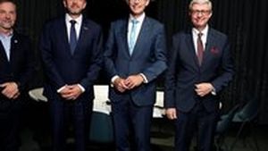 Vyhrocená předvolební debata Blesku: „Neplníte sliby!“ Hádky o hypotéky, komunisty i »čuně« Novotného Vyhrocená předvolební debata Blesku: „Neplníte sliby!“ Hádky o hypotéky, komunisty i »čuně« Novotného