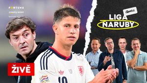 Výstavba, fotbal, přestavba DNA. Národní tým pod Deniou vyrazil novým směrem. Vydrží to?