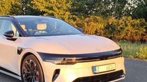 Vyzkoušeli jsme brutálně rychlé kombi Zeekr 7GT. Je to takový taycan po čínsku Vyzkoušeli jsme brutálně rychlé kombi Zeekr 7GT. Je to takový taycan po čínsku