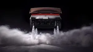 Z nuly na sto za sekundu. Tesla představila létající auto, má ale jednu zásadní nevýhodu Z nuly na sto za sekundu. Tesla představila létající auto, má ale jednu zásadní nevýhodu