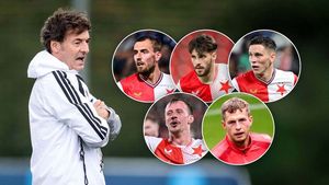 Zákulisí pěti omluvenek z Edenu: proslovy Tykače a Tvrdíka, stížnosti na Nedvěda Zákulisí pěti omluvenek z Edenu: proslovy Tykače a Tvrdíka, stížnosti na Nedvěda
