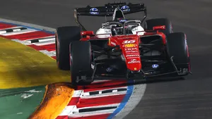 Zatímco Hamilton si pochvaluje první dvě části kvalifikace, Leclerc až tu poslední Zatímco Hamilton si pochvaluje první dvě části kvalifikace, Leclerc až tu poslední