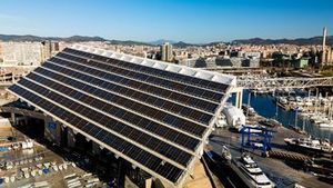 Zelené zdroje přitahují průmysl do Španělska. Plynoví Italové si musejí za elektřinu připlatit