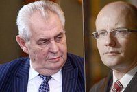 Kalašnikov „namířený“ vůči Sobotkovi: Zeman čelí trestnímu oznámení