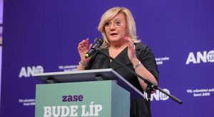 Země českých pokusných králíků aneb Schillerová hrozí, že hnutí ANO udělá reformu reforem