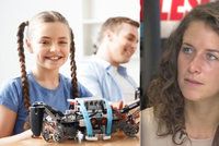 „Rodiče, kupte holčičkám robota!“ Odbornice řeší, jak dostat mezi ajťáky víc žen