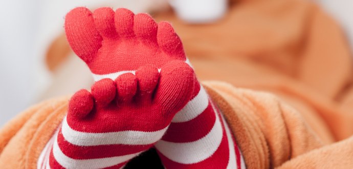 Konec studeným nohám: 7 rad, jak na ně vyzrajete nejen pomocí technologie