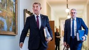 ŽIVĚ: Babiš a Macinka na tiskovce ve Strakovce. Co schválila vláda? ŽIVĚ: Babiš a Macinka na tiskovce ve Strakovce. Co schválila vláda?