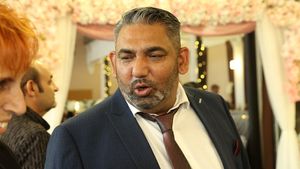 Známé tváře v boji o radnice: Jak dopadli pornoherec, hvězda seriálu Most či pošťák Ondra? Známé tváře v boji o radnice: Jak dopadli pornoherec, hvězda seriálu Most či pošťák Ondra?