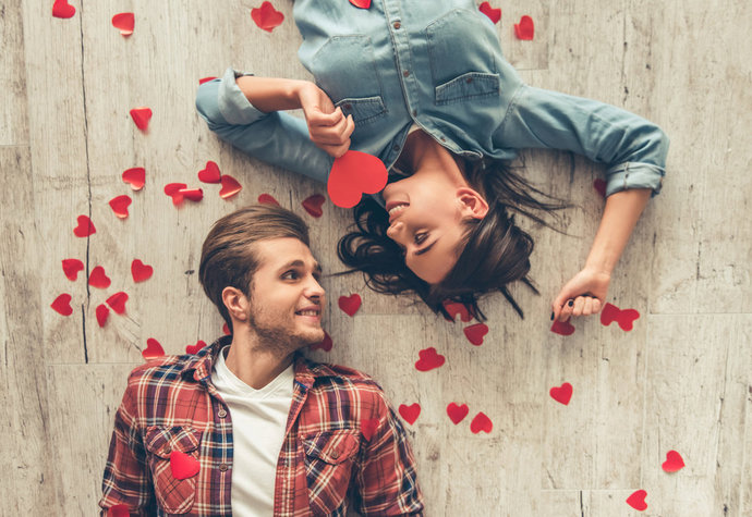 dobré otázky se zeptat, když začnete chodit romantické letní seznamovací hry